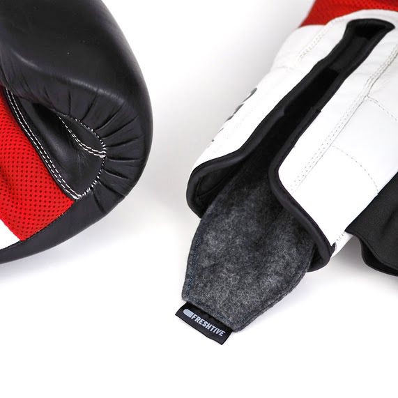 odświeżacz w rękawicy bokserskiej